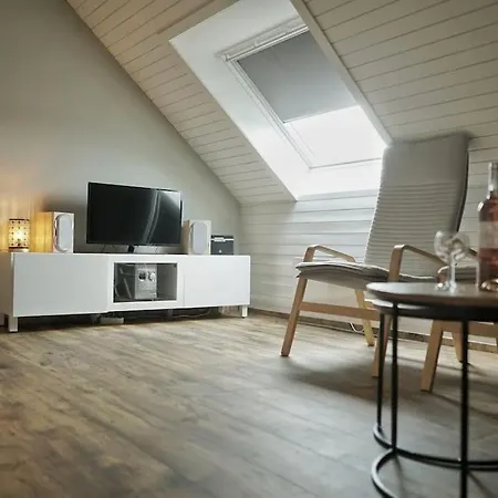 Holiday home Chez Felix Gezellig Nabij Durbuy Hotton